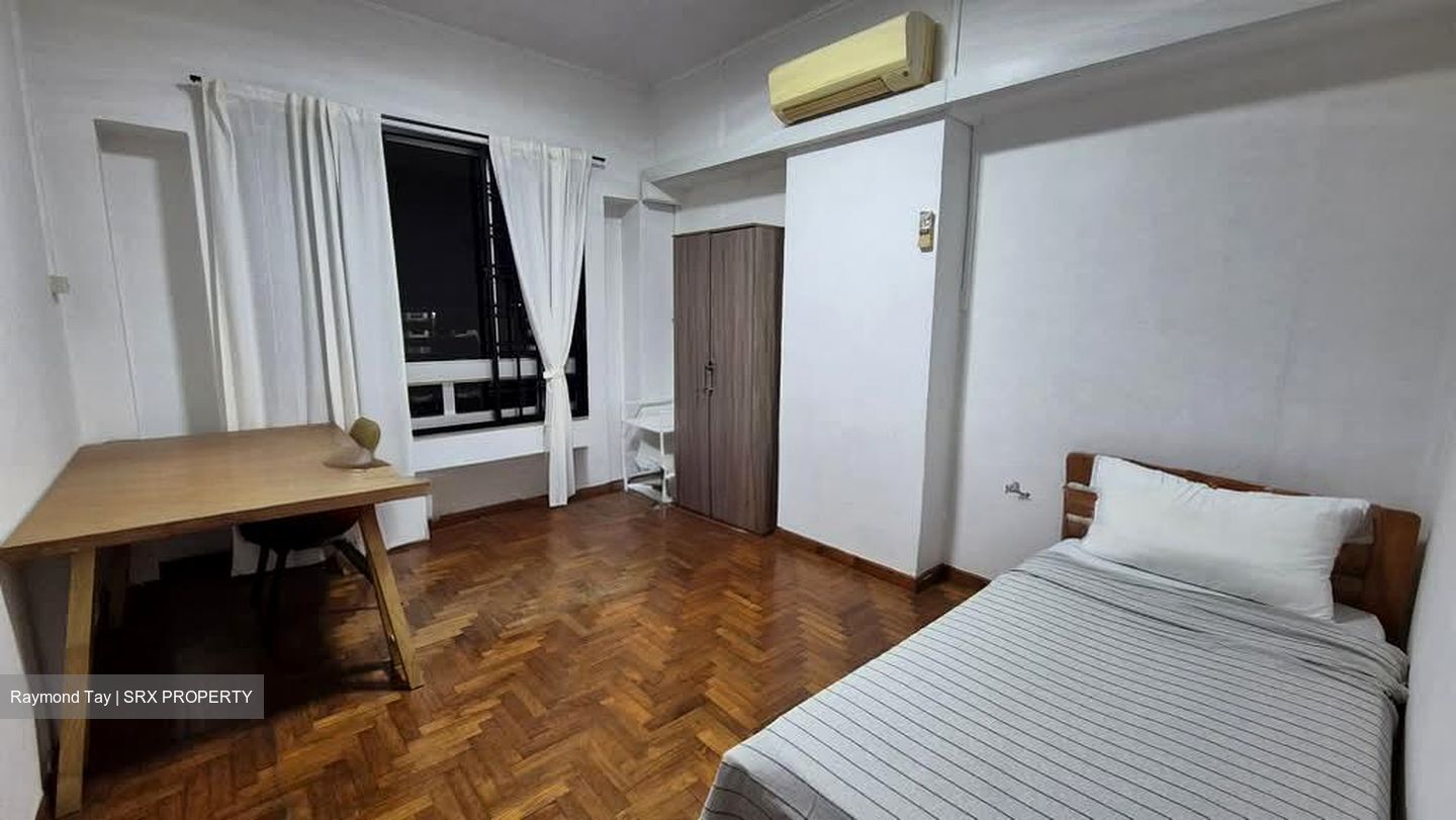 Blk 230H Tampines Street 21 (Tampines), HDB Executive #557273351